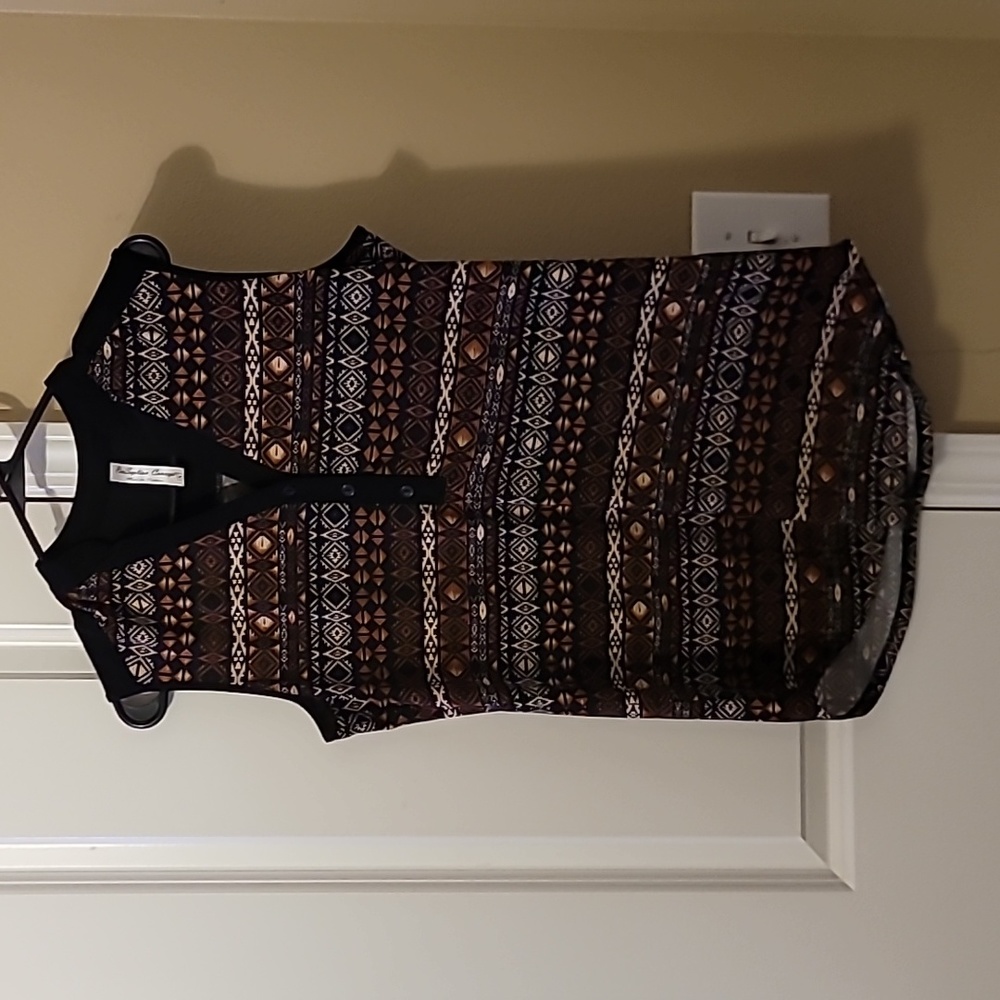 Women's size S sleevless dress top